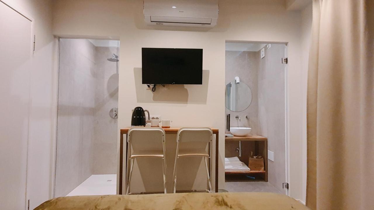 Foscolo 9 Room - Breakfast Комо Екстериор снимка